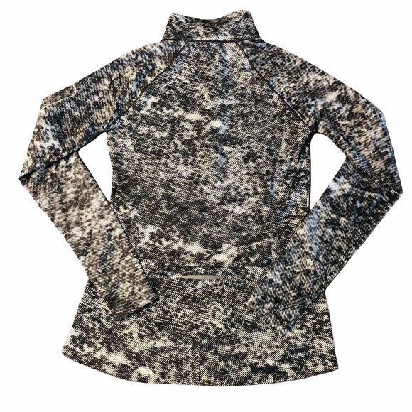 UNDER ARMOUR - WOMENS BLACK & WHITE PULLOVER - Picture 2 of 12